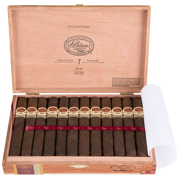 Padrón 1926 Serie No 47 24 count box open