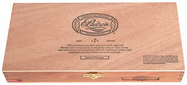 Padrón 1964 Series Belicoso 25 count box closed